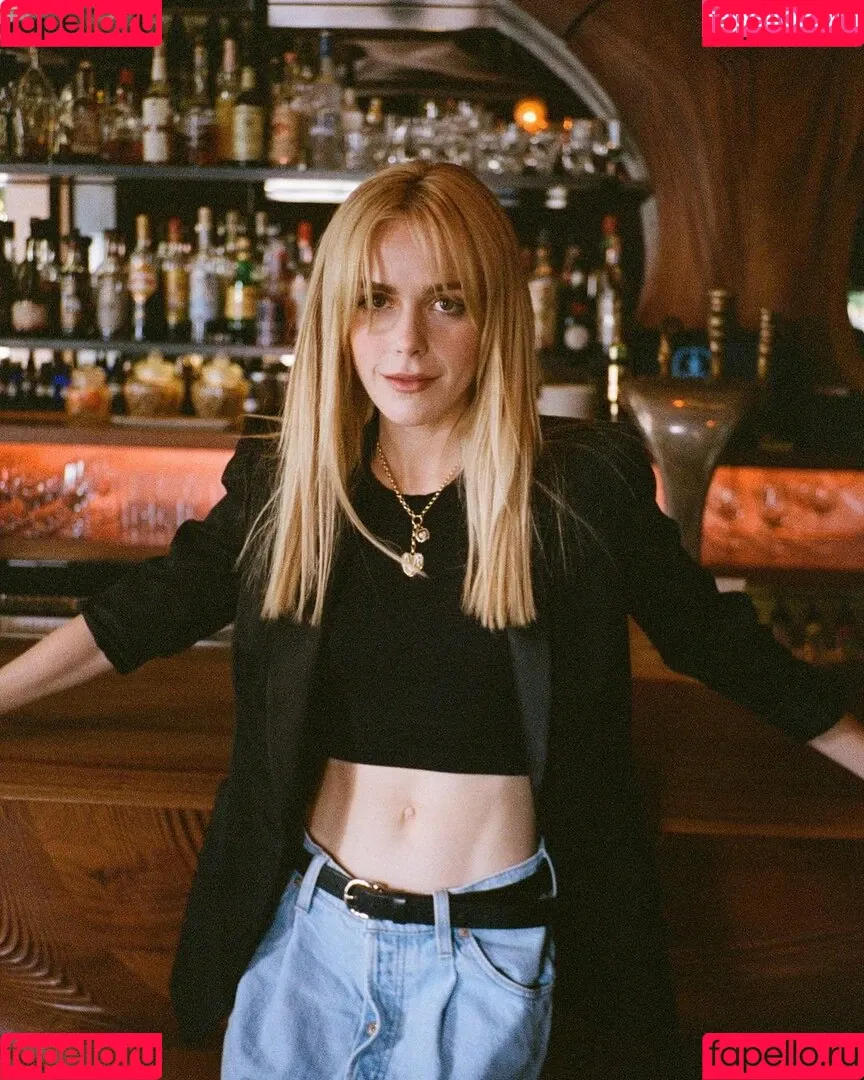 Kiernan Shipka Onlyfans Photo Gallery 