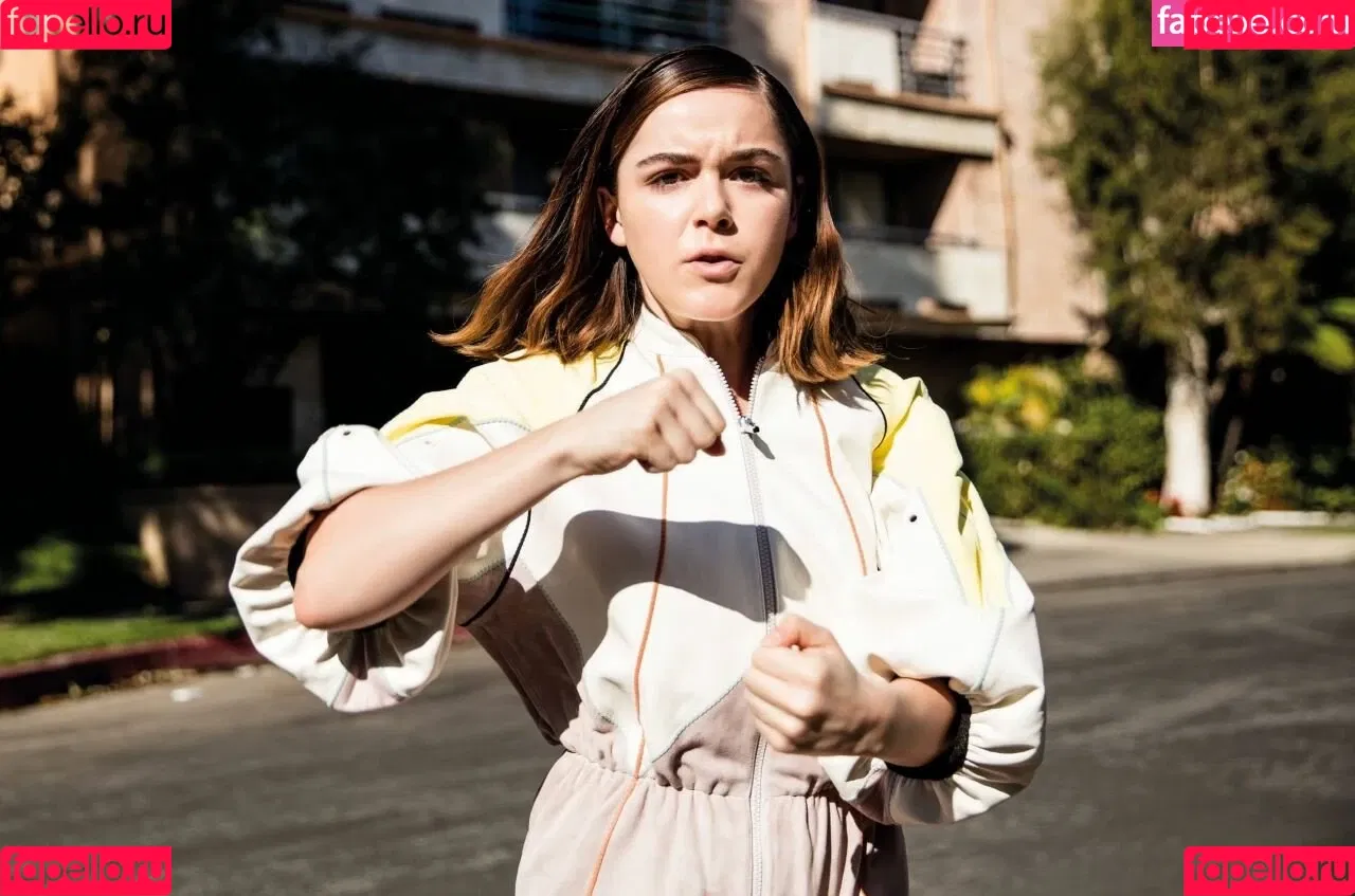 Kiernan Shipka Onlyfans Photo Gallery 