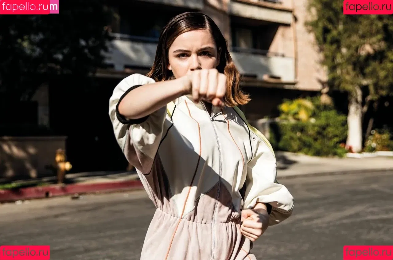 Kiernan Shipka Onlyfans Photo Gallery 