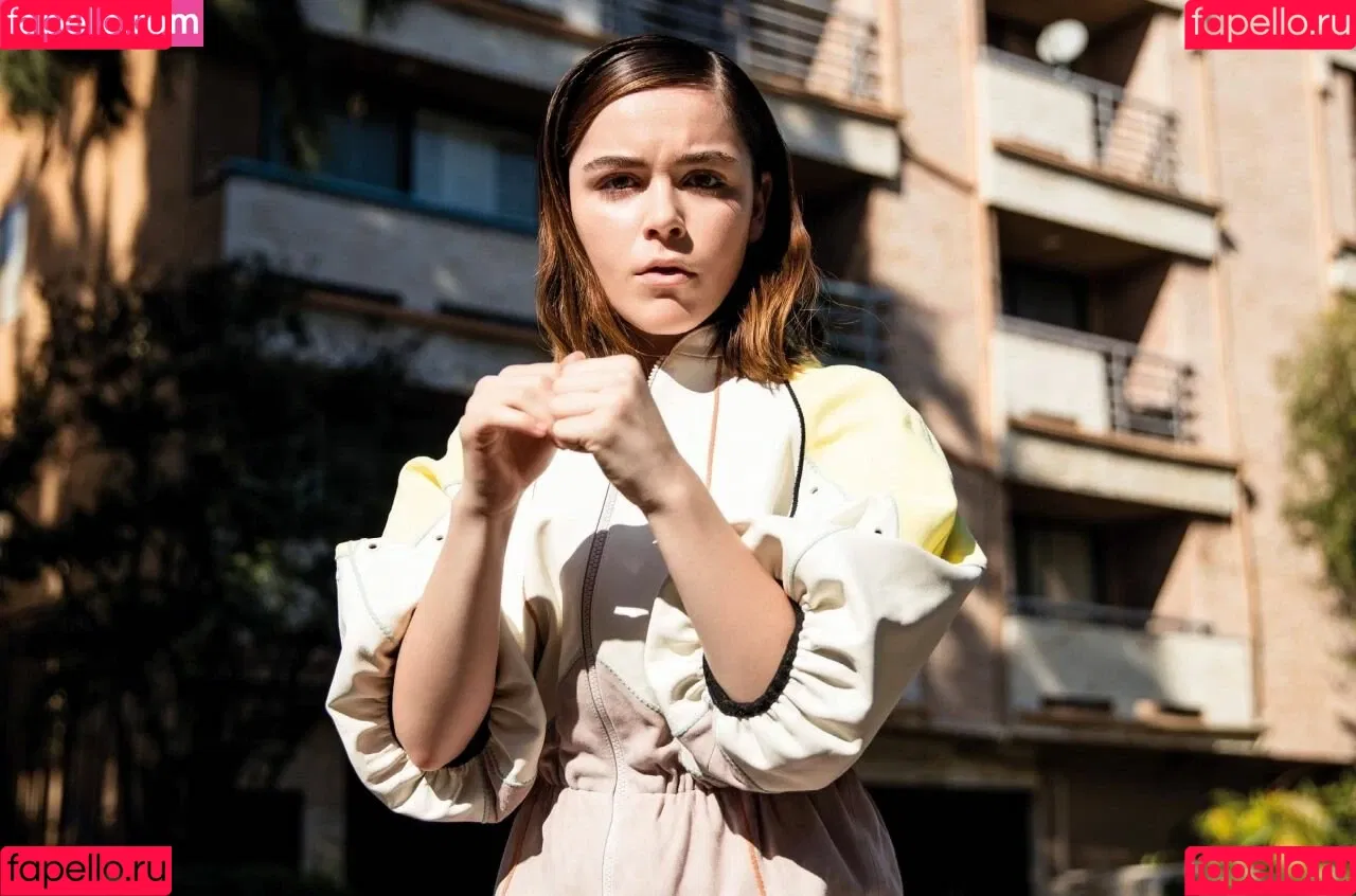 Kiernan Shipka Onlyfans Photo Gallery 