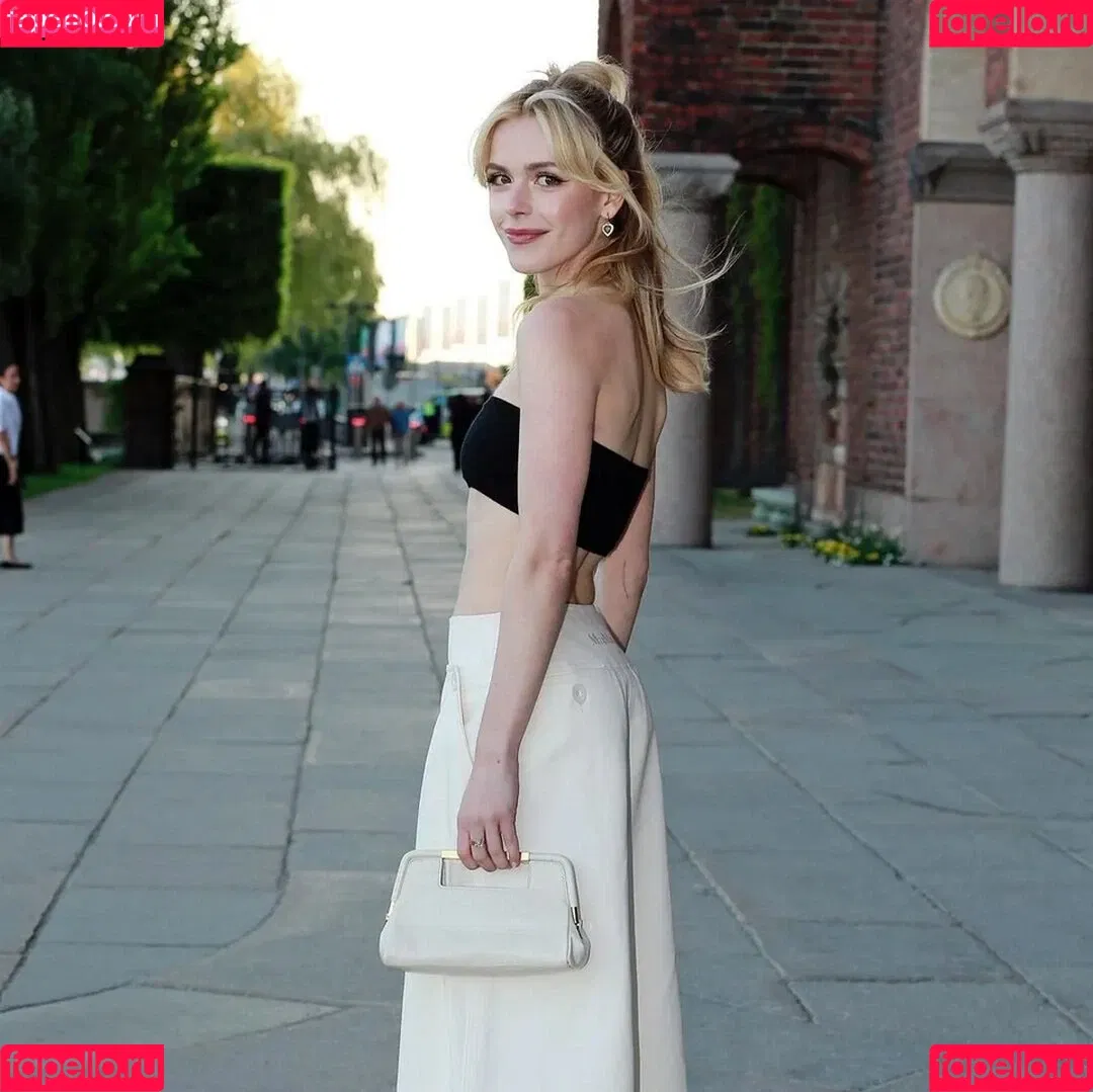 Kiernan Shipka Onlyfans Photo Gallery 