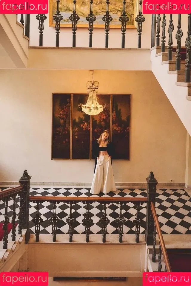 Kiernan Shipka Onlyfans Photo Gallery 