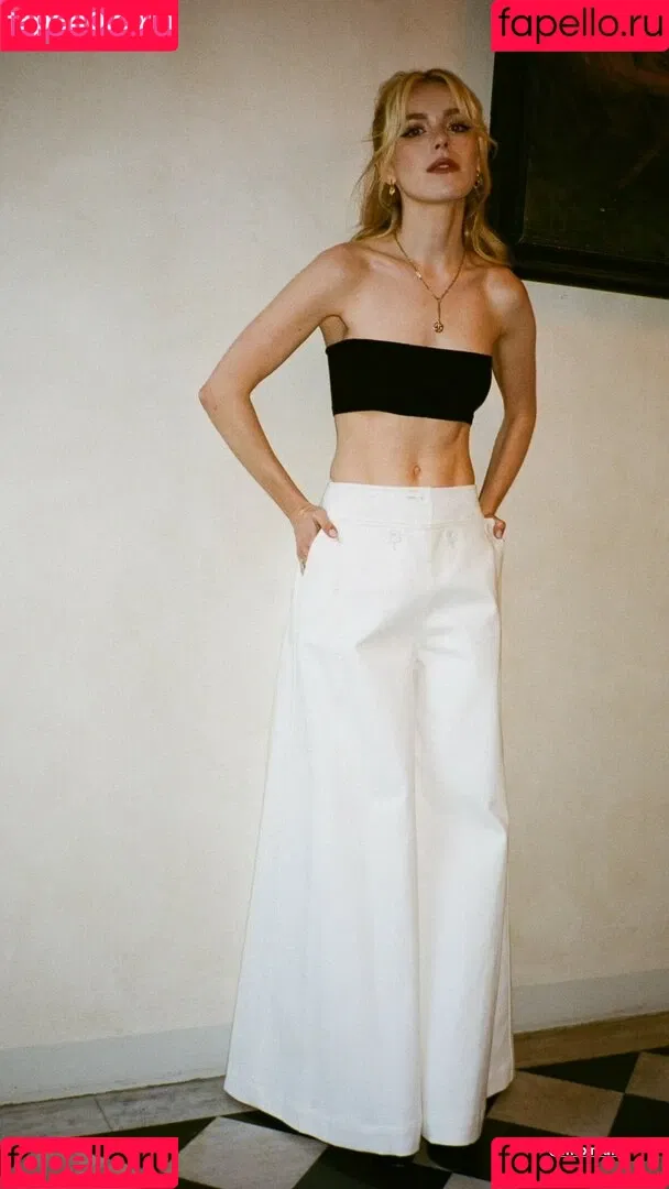 Kiernan Shipka Onlyfans Photo Gallery 