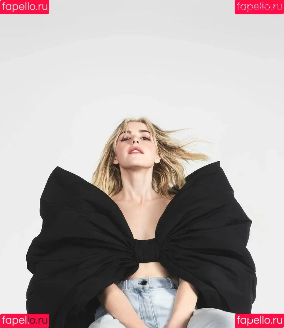 Kiernan Shipka Onlyfans Photo Gallery 