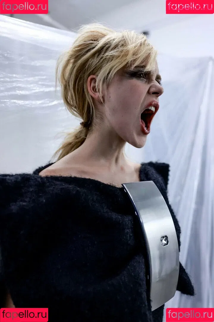 Kiernan Shipka Onlyfans Photo Gallery 