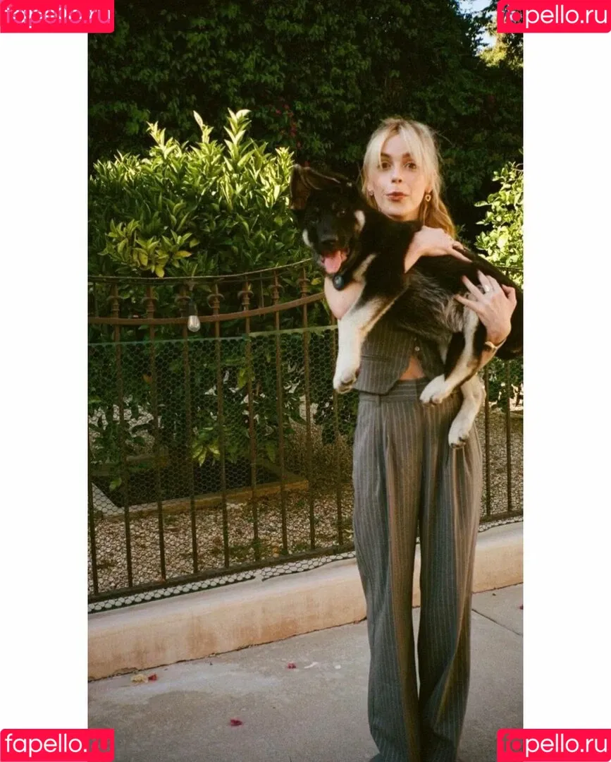 Kiernan Shipka Onlyfans Photo Gallery 
