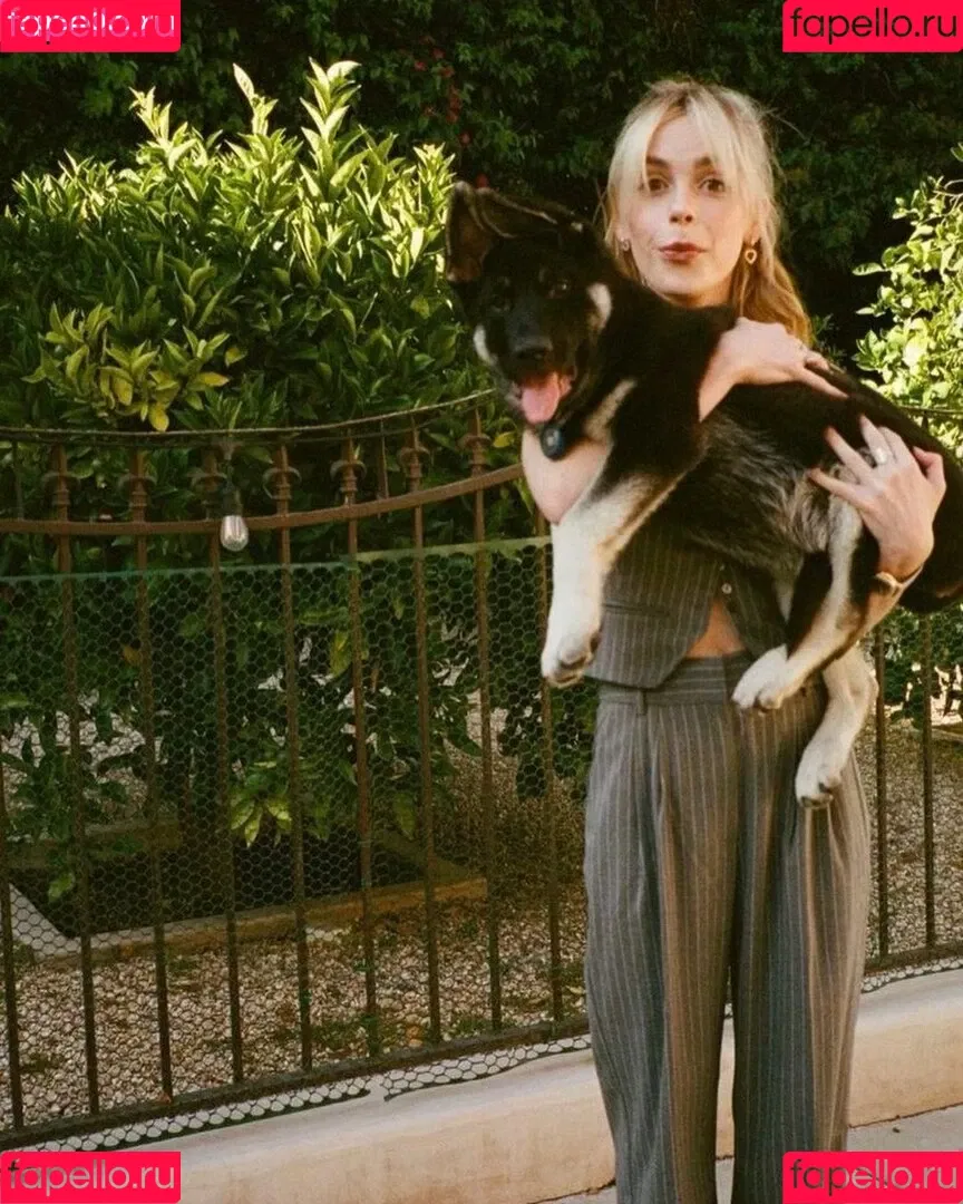 Kiernan Shipka Onlyfans Photo Gallery 