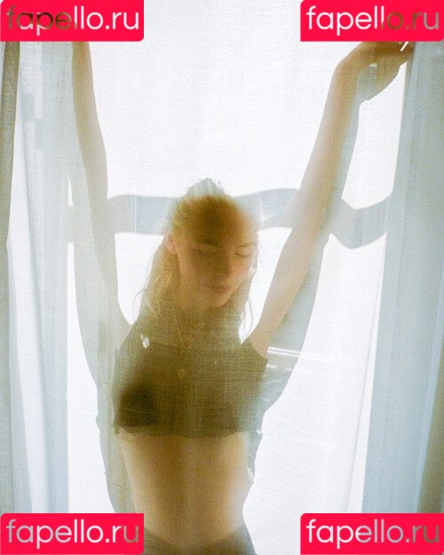 Kiernan Shipka Onlyfans Photo Gallery 