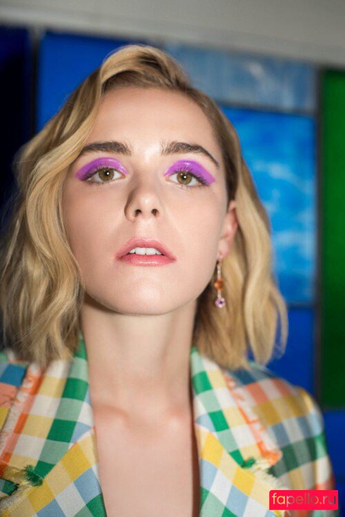 Kiernan Shipka Nude Onlyfans Photo 40