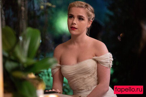 Kiernan Shipka Nude Onlyfans Photo 33