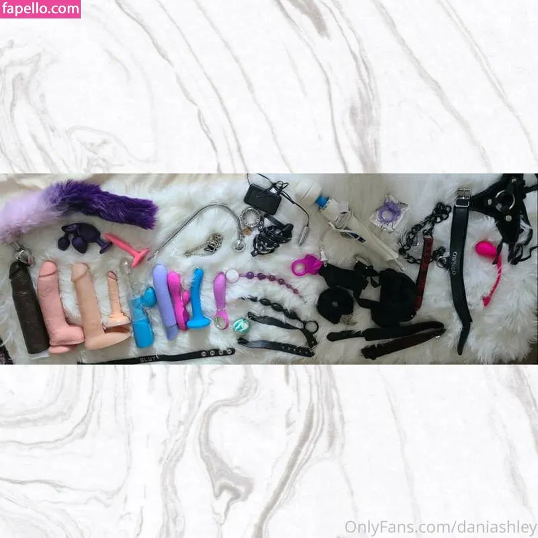 DaniAshley Onlyfans Photo Gallery 