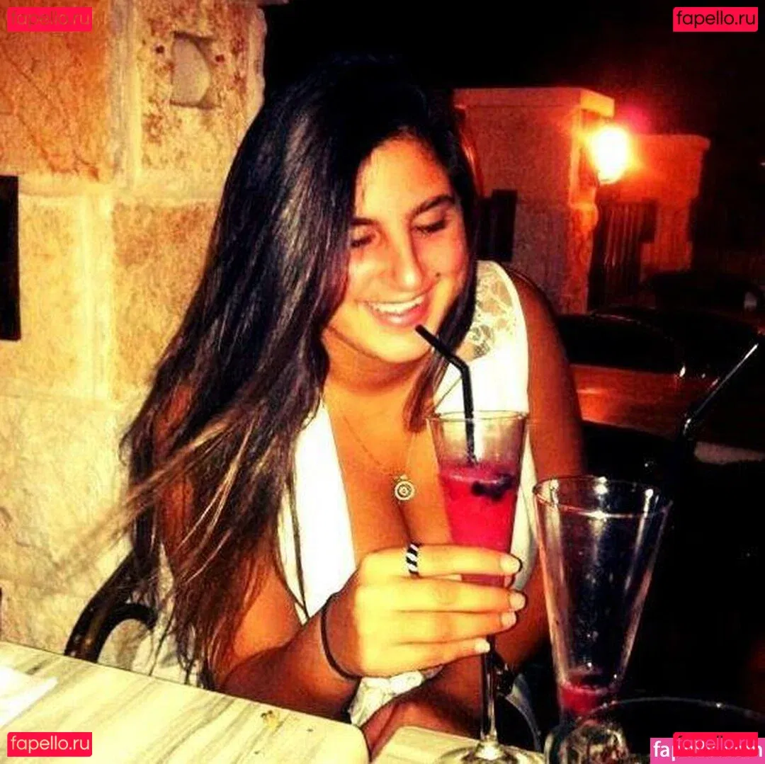 Coral Hagag Onlyfans Photo Gallery 