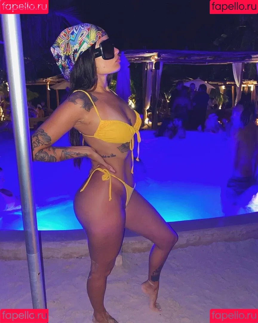 Luíza Viana Onlyfans Photo Gallery 