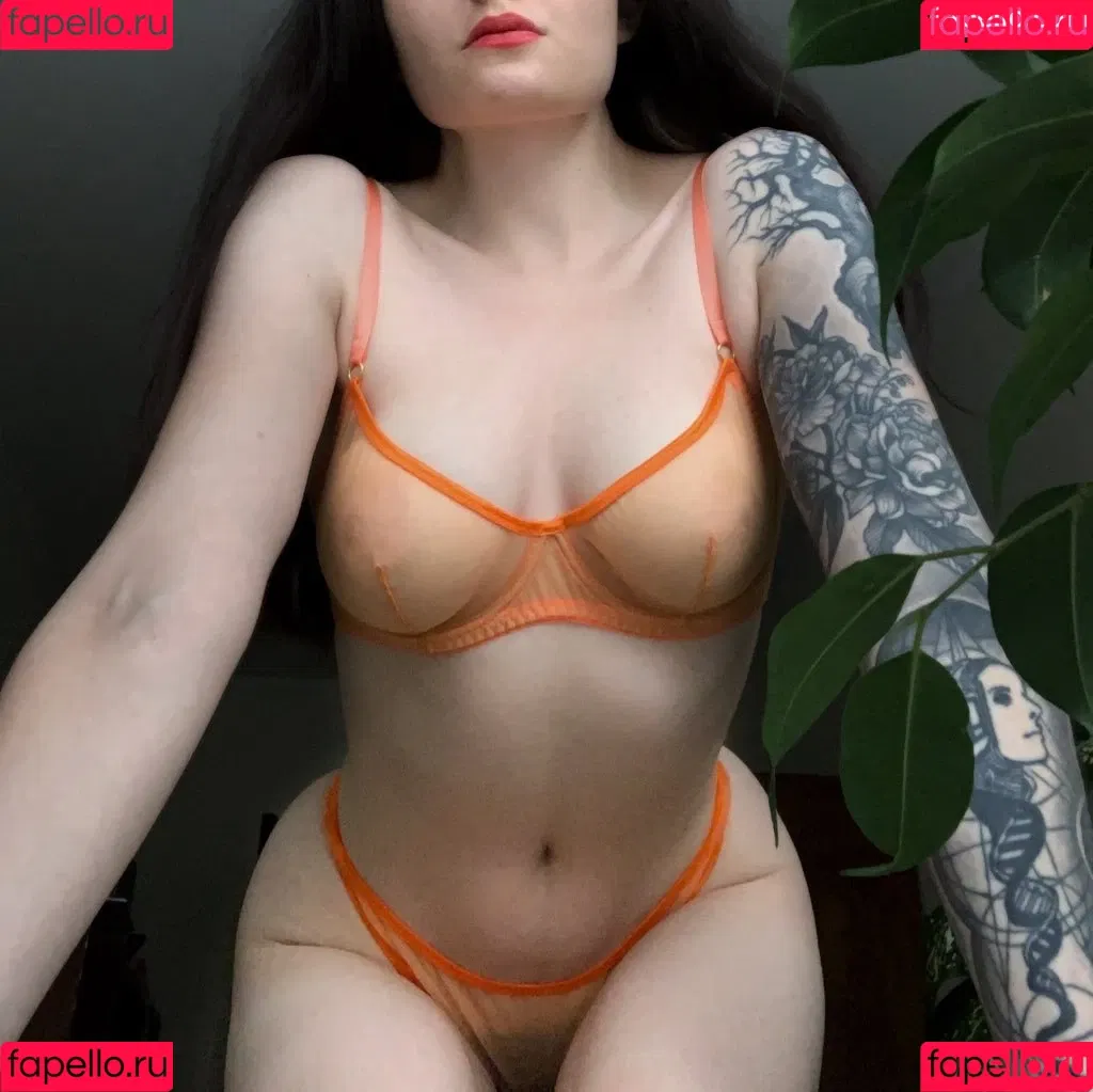 fruitsforbats Onlyfans Photo Gallery 