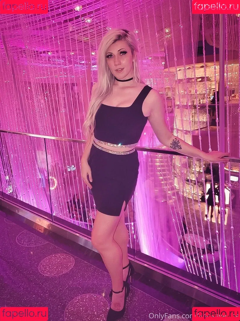 Lindsay Elyse Onlyfans Photo Gallery 