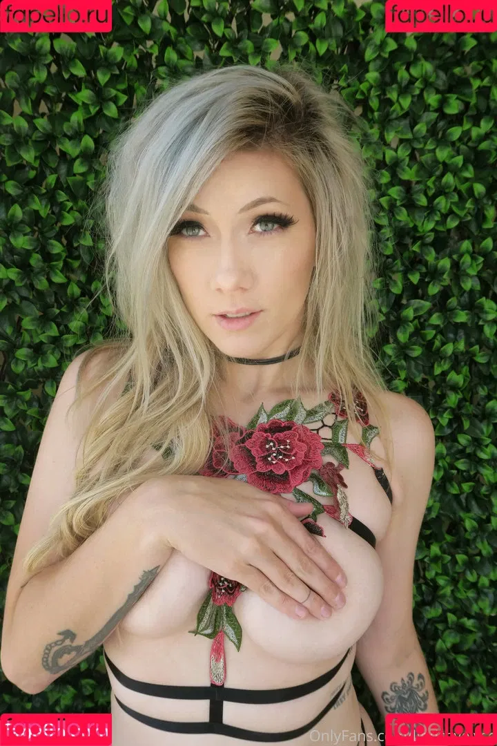 Lindsay Elyse Onlyfans Photo Gallery 