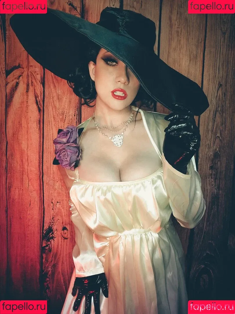 Lindsay Elyse Onlyfans Photo Gallery 