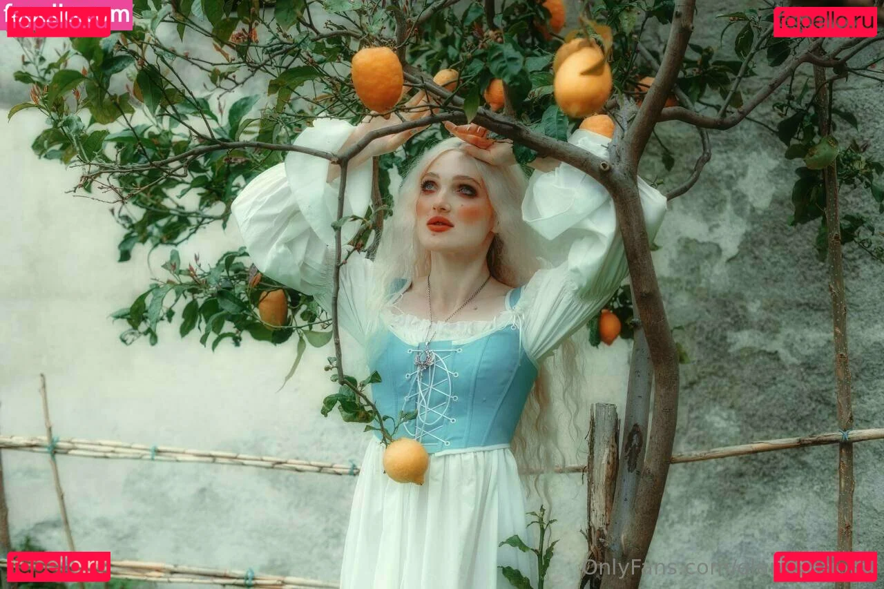 elara_moonq Onlyfans Photo Gallery 