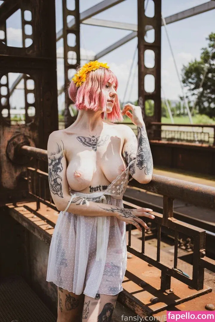 elleslove Onlyfans Photo Gallery 