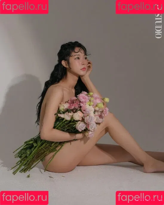 kimgapju Onlyfans Photo Gallery 
