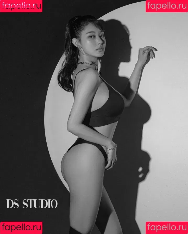 kimgapju Onlyfans Photo Gallery 