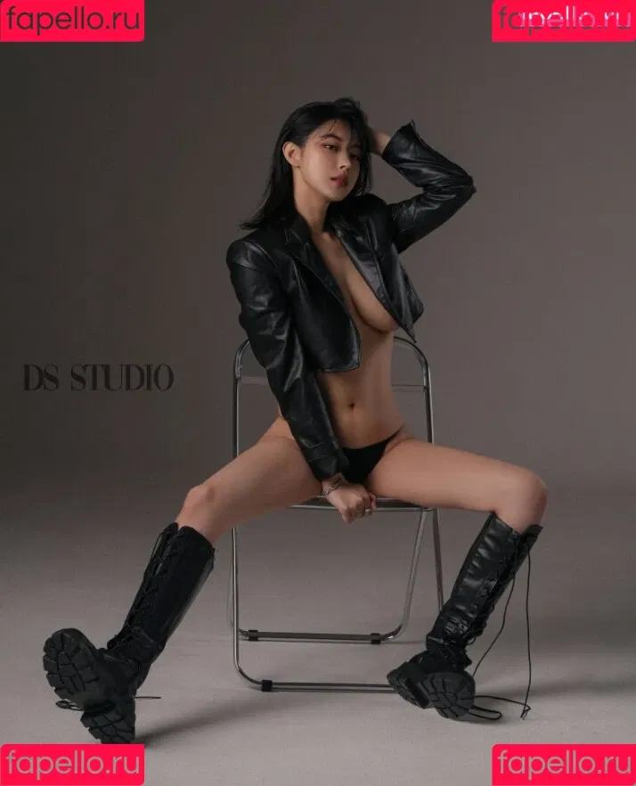 kimgapju Onlyfans Photo Gallery 