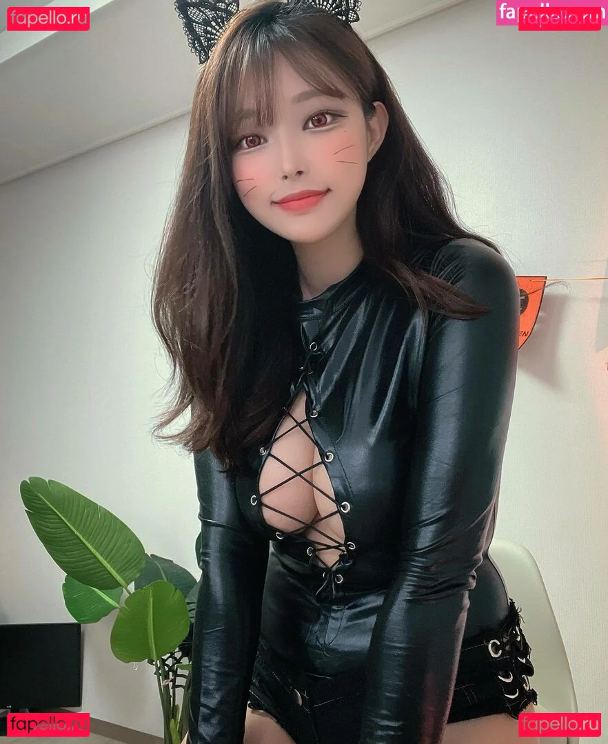 kimgapju Onlyfans Photo Gallery 