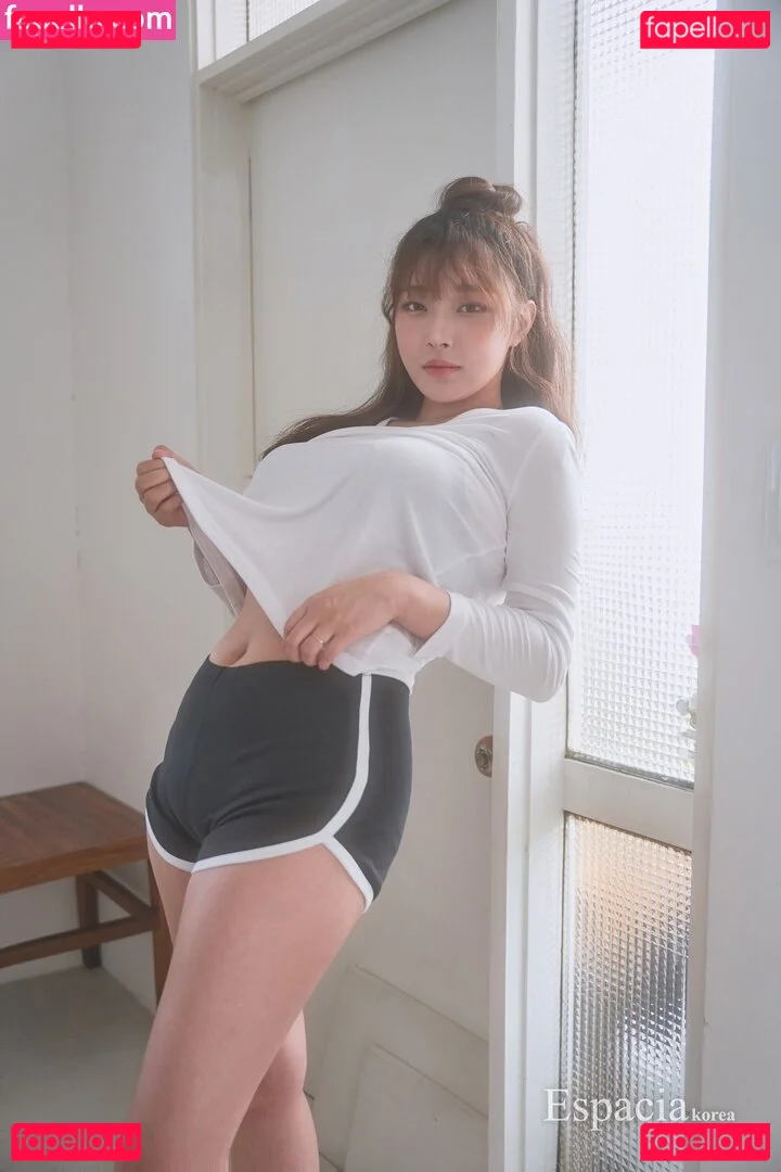 kimgapju Onlyfans Photo Gallery 