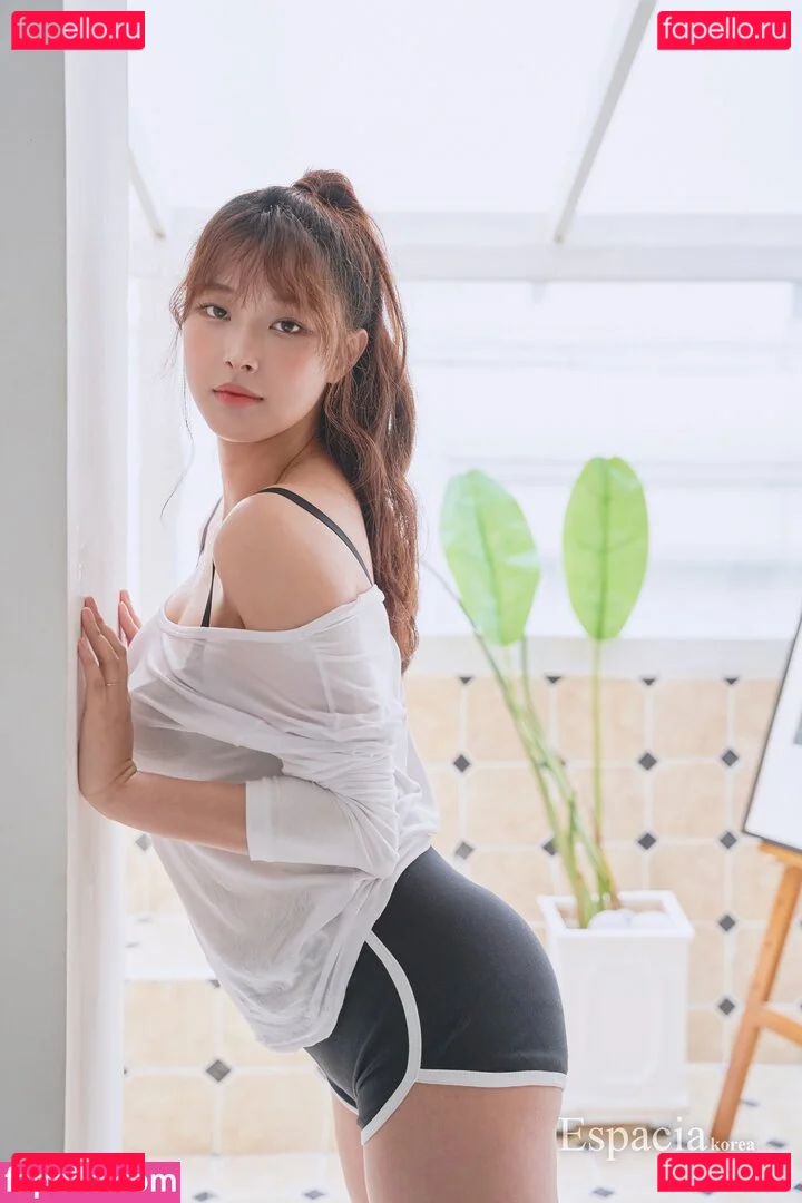 kimgapju Onlyfans Photo Gallery 