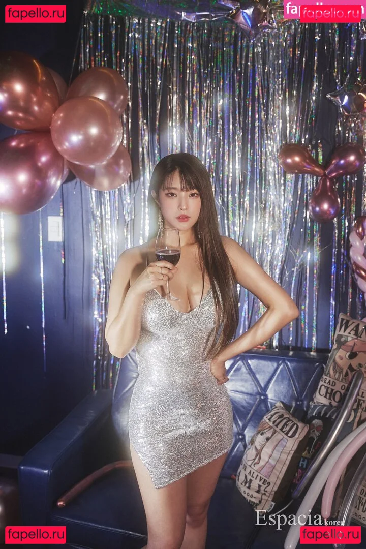 kimgapju Onlyfans Photo Gallery 