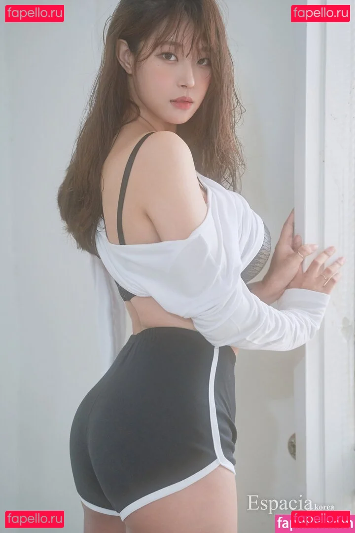 kimgapju Onlyfans Photo Gallery 