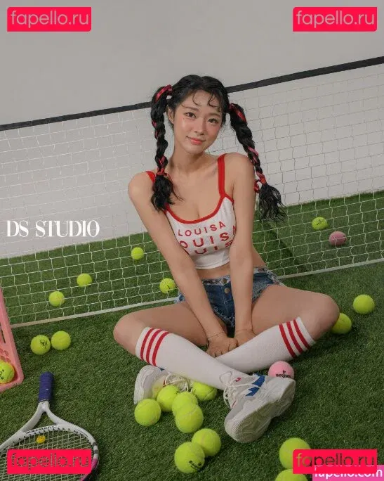 kimgapju Onlyfans Photo Gallery 