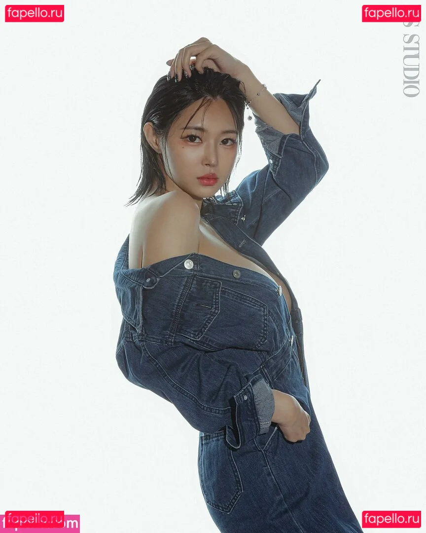 kimgapju Onlyfans Photo Gallery 