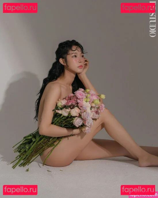 kimgapju Onlyfans Photo Gallery 
