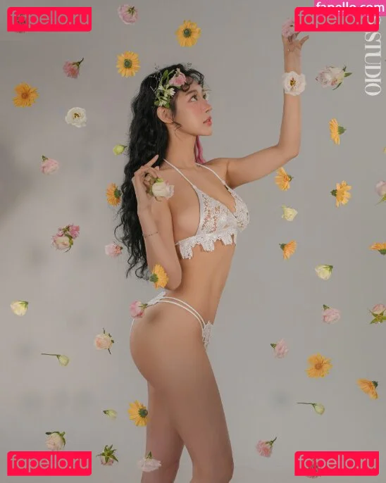 kimgapju Onlyfans Photo Gallery 