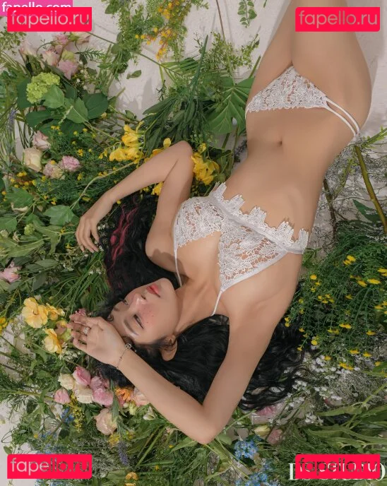 kimgapju Onlyfans Photo Gallery 