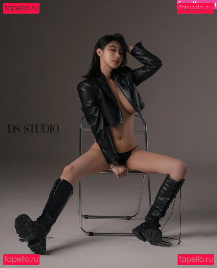 kimgapju Onlyfans Photo Gallery 