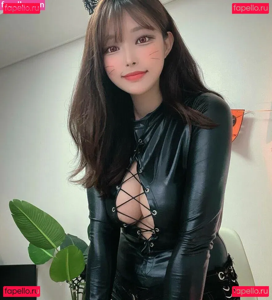 kimgapju Onlyfans Photo Gallery 