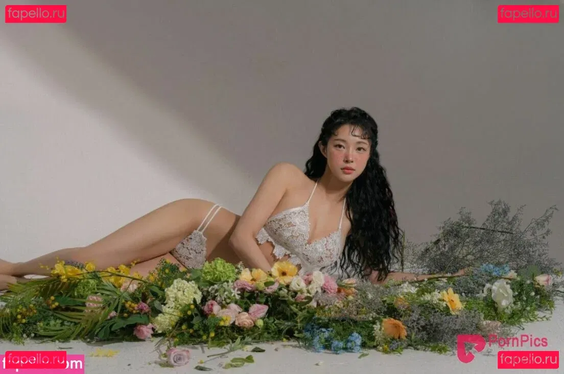 kimgapju Onlyfans Photo Gallery 