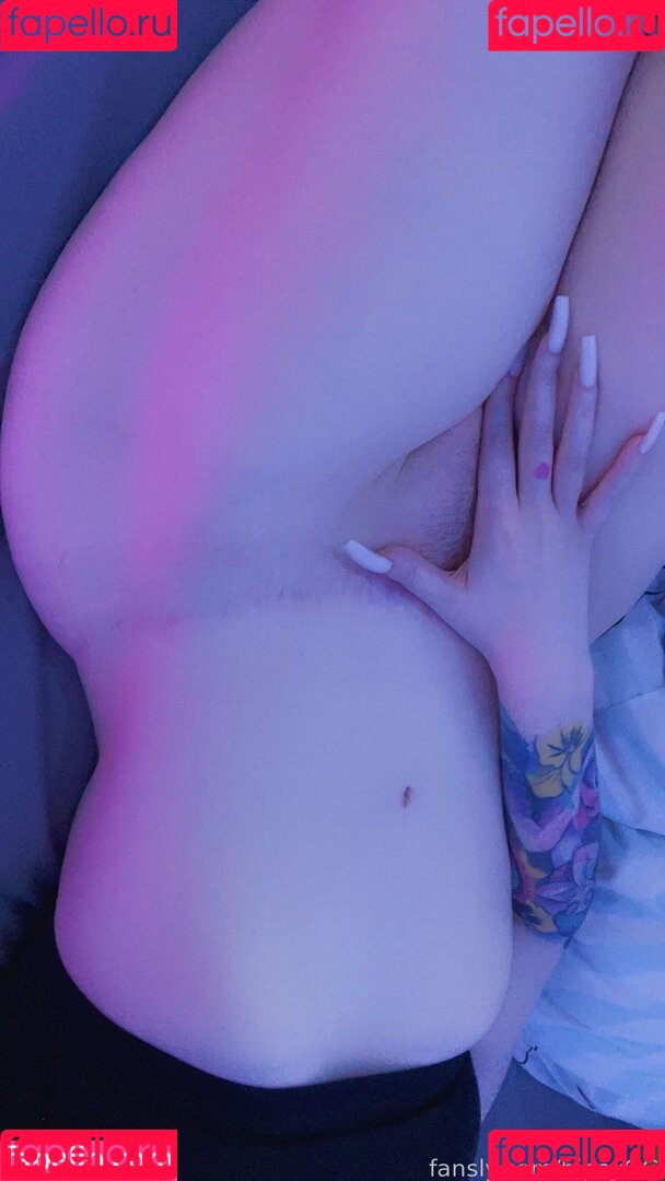 BipsyGG Onlyfans Photo Gallery 