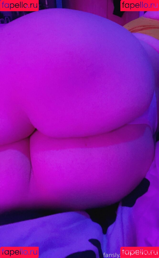 BipsyGG Onlyfans Photo Gallery 