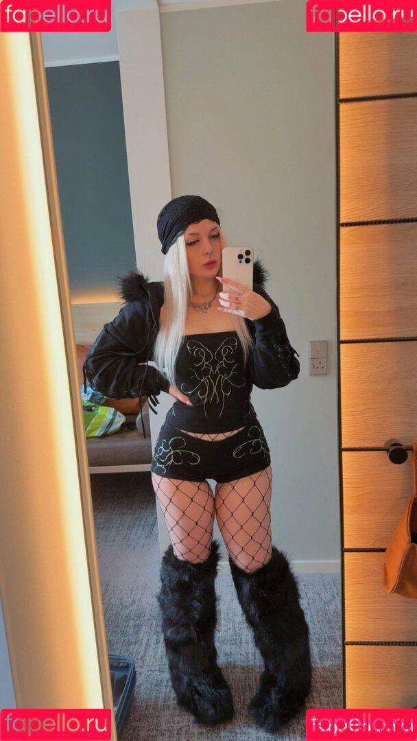 BipsyGG Onlyfans Photo Gallery 