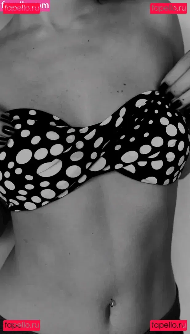 Gabi Stacenco Onlyfans Photo Gallery 