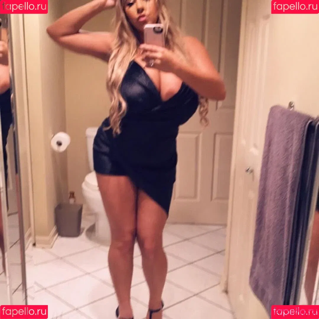 Andrea Marie Onlyfans Photo Gallery 
