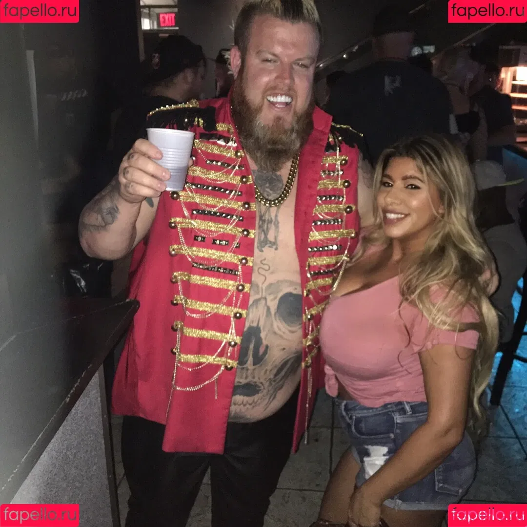 Andrea Marie Onlyfans Photo Gallery 