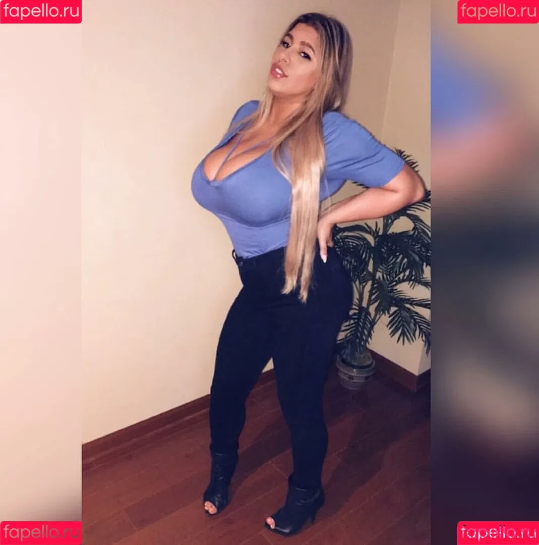 Andrea Marie Onlyfans Photo Gallery 