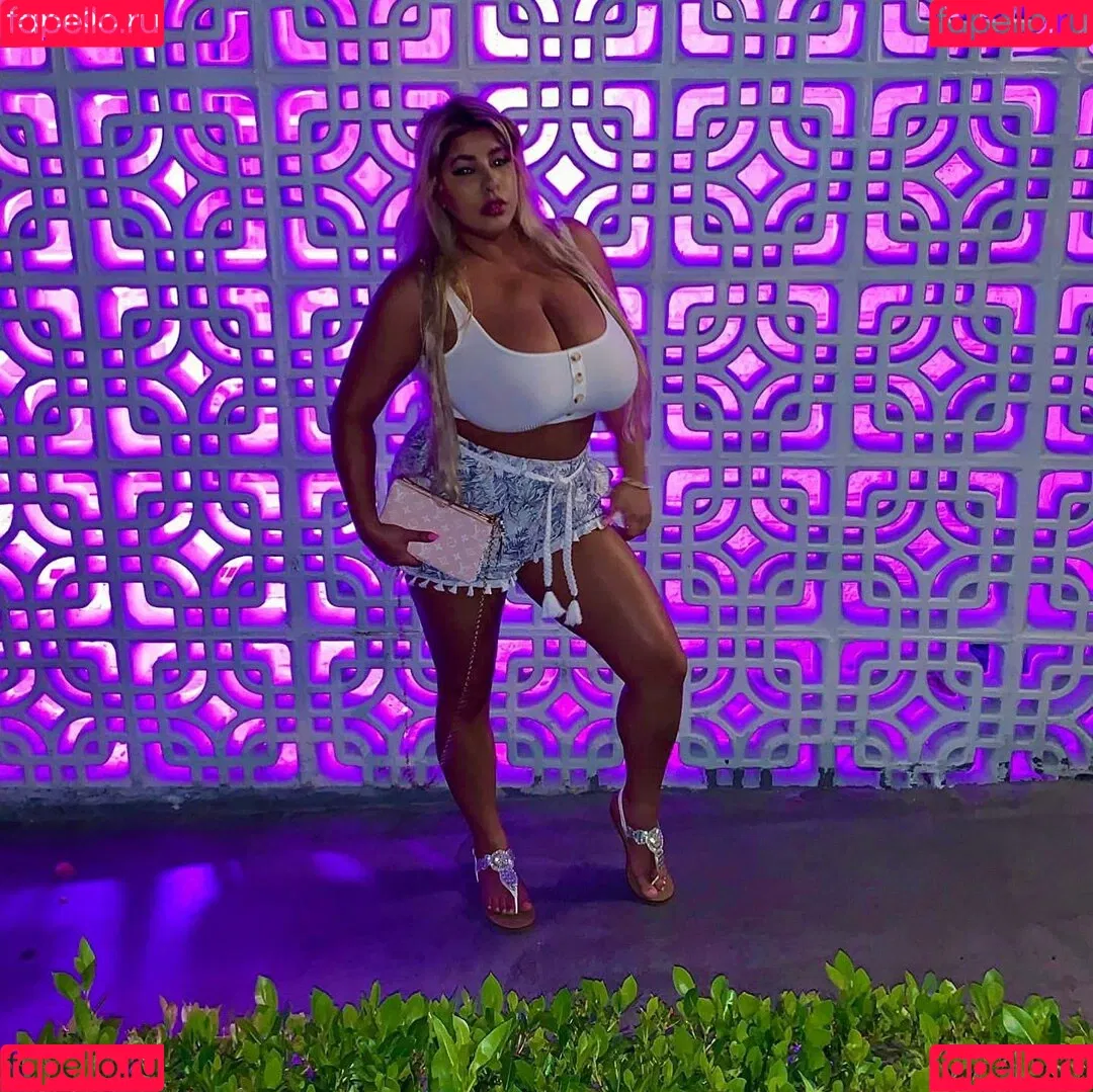 Andrea Marie Onlyfans Photo Gallery 