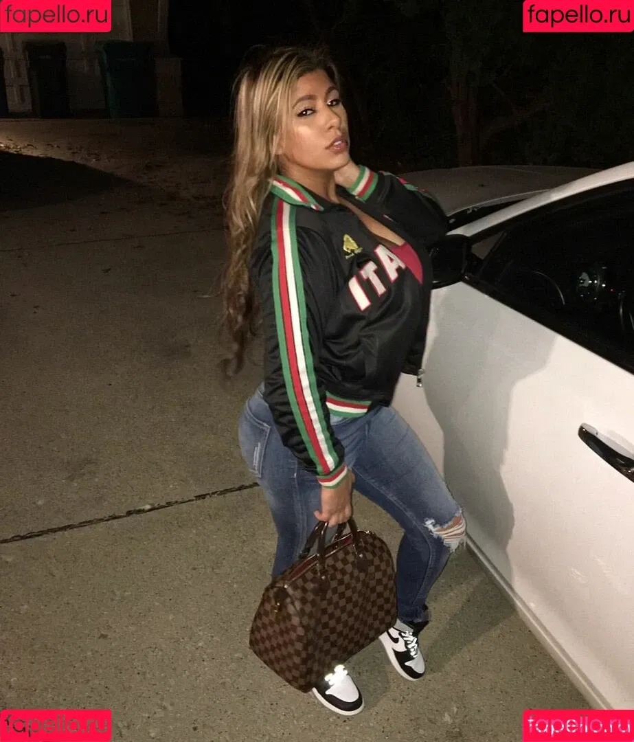 Andrea Marie Onlyfans Photo Gallery 