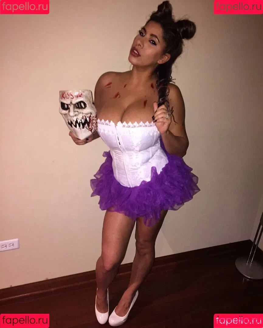 Andrea Marie Onlyfans Photo Gallery 
