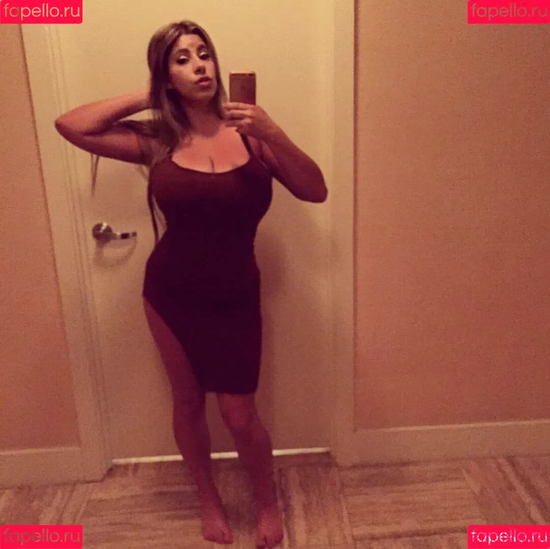Andrea Marie Onlyfans Photo Gallery 